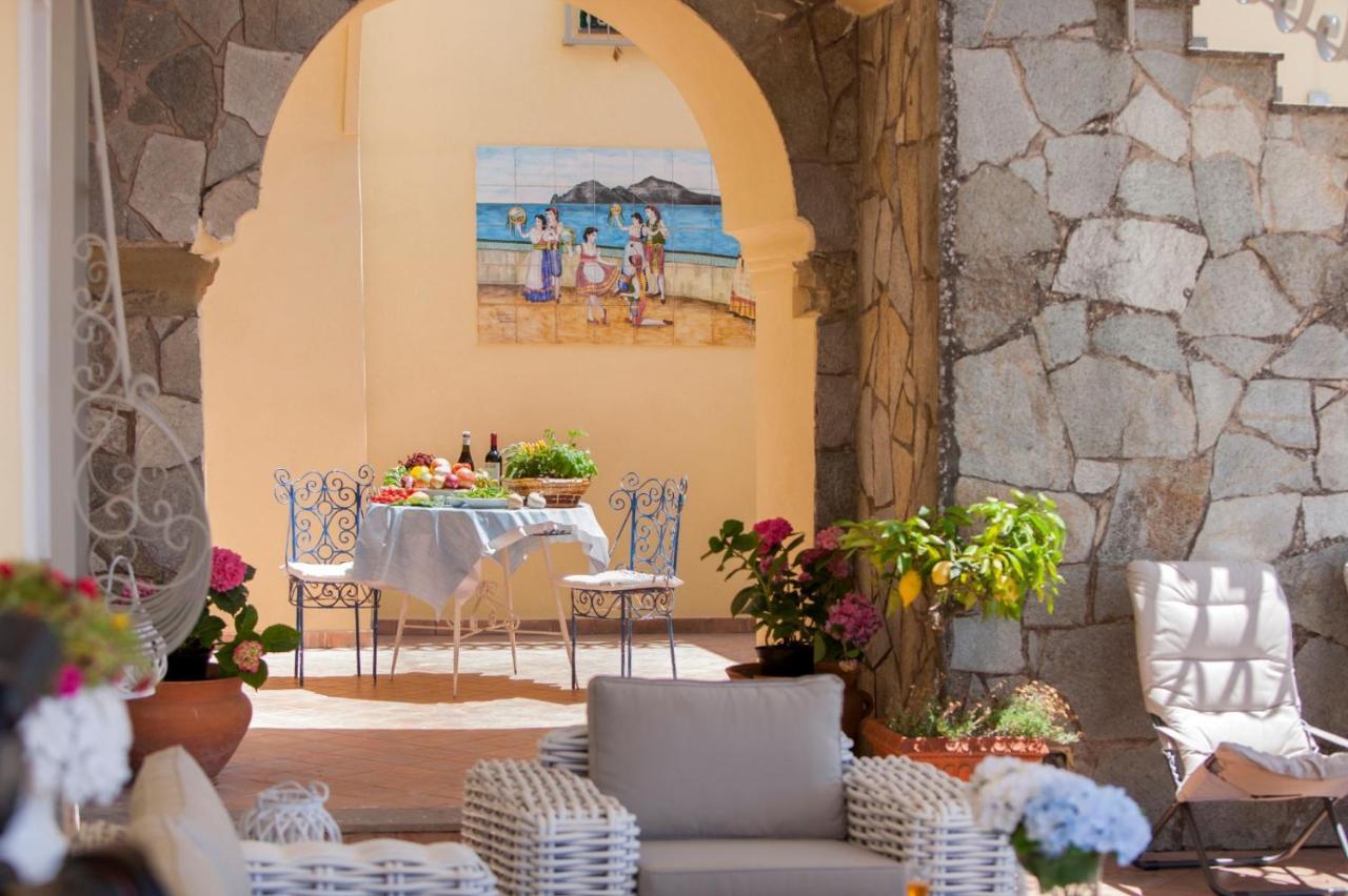 Resort Ferrara Villa Multa Quies マッサ・ルブレンセ エクステリア 写真